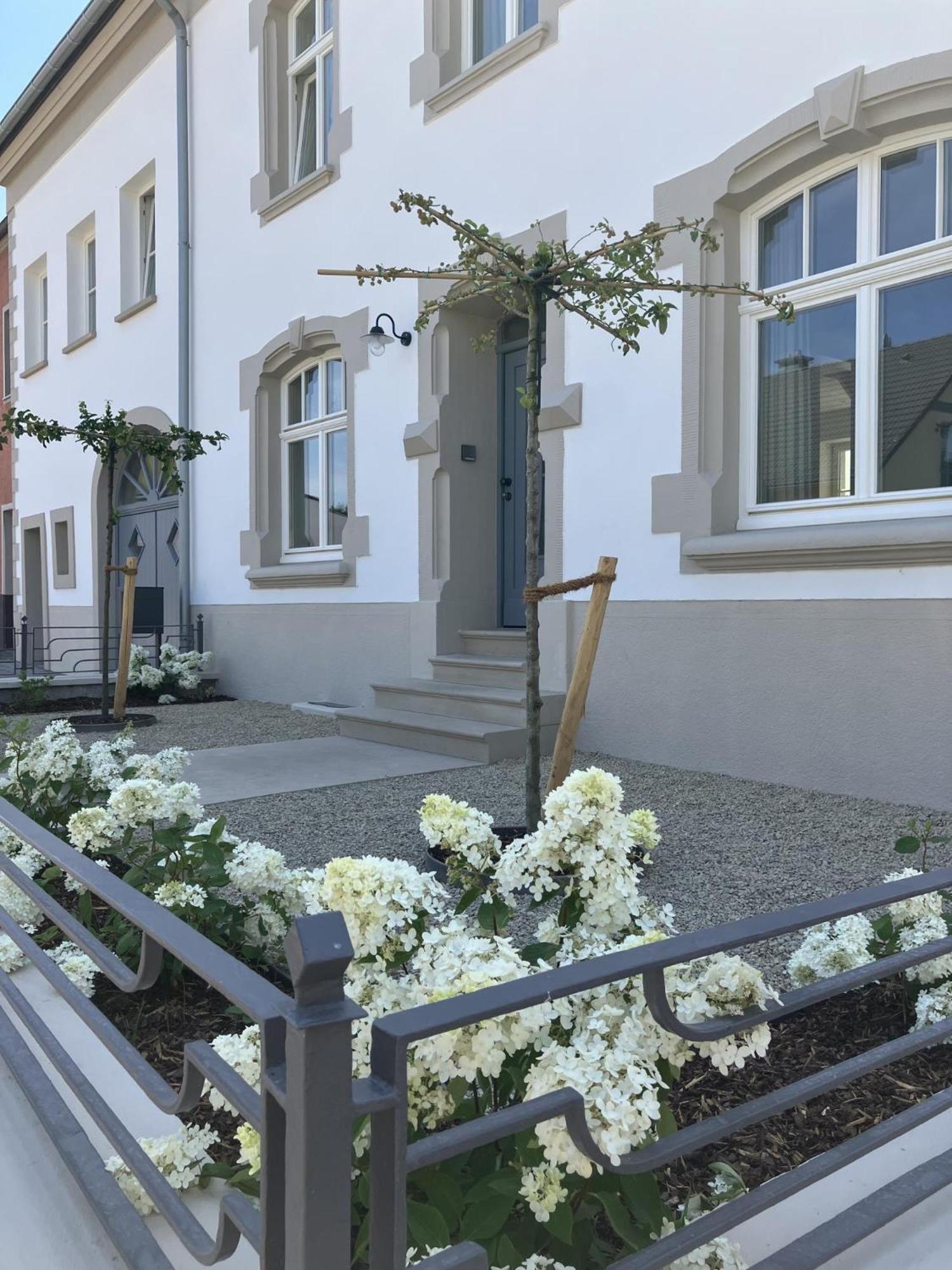 Gaestehaus Cantzheim Kanzem Екстер'єр фото